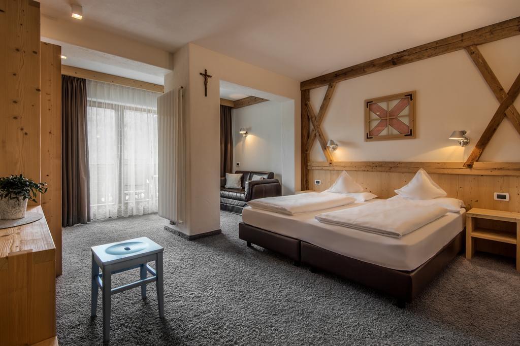 Hotel Gran Ciasa Colfosco Esterno foto